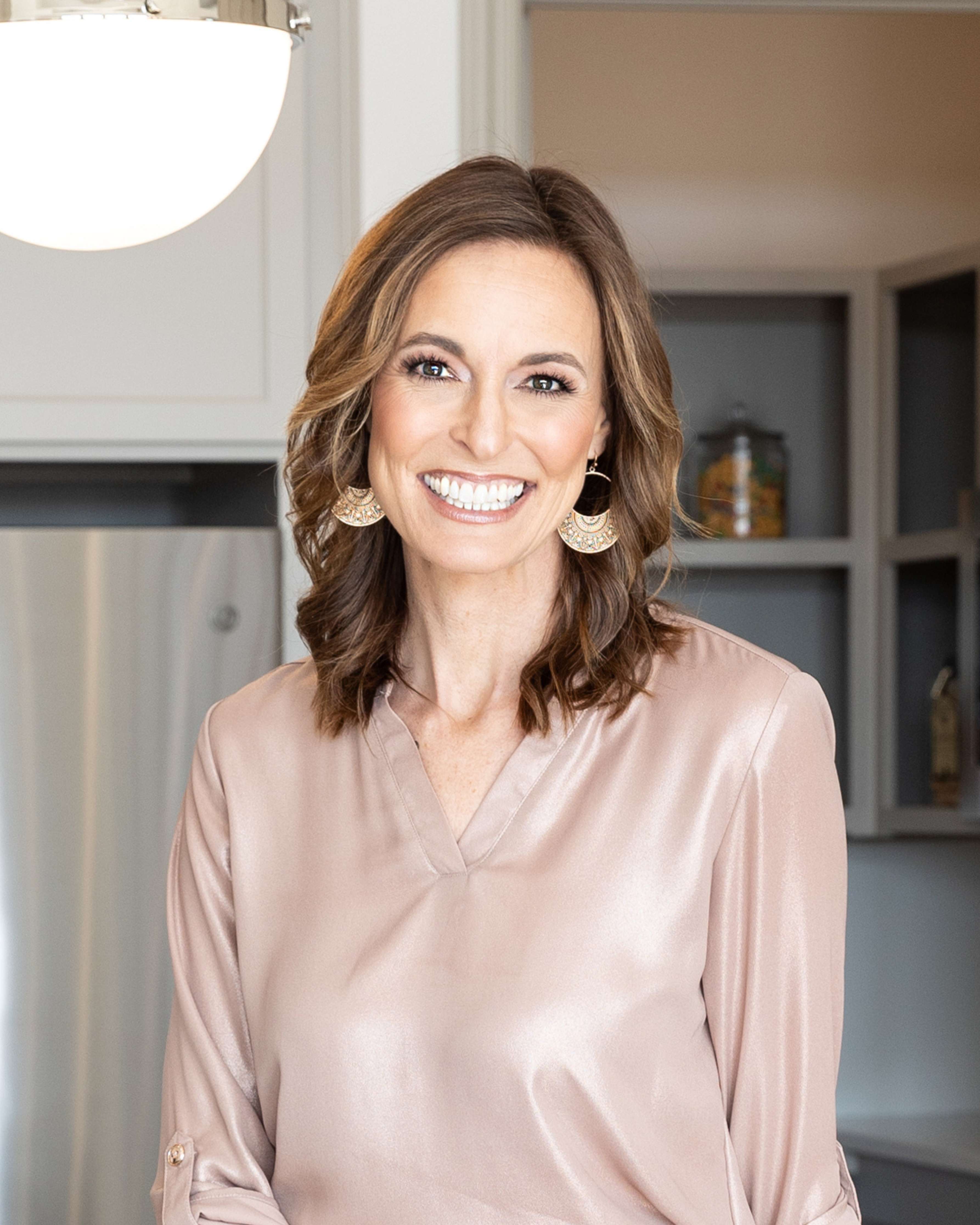 Julia Shetlar Luxury Collection Specialist